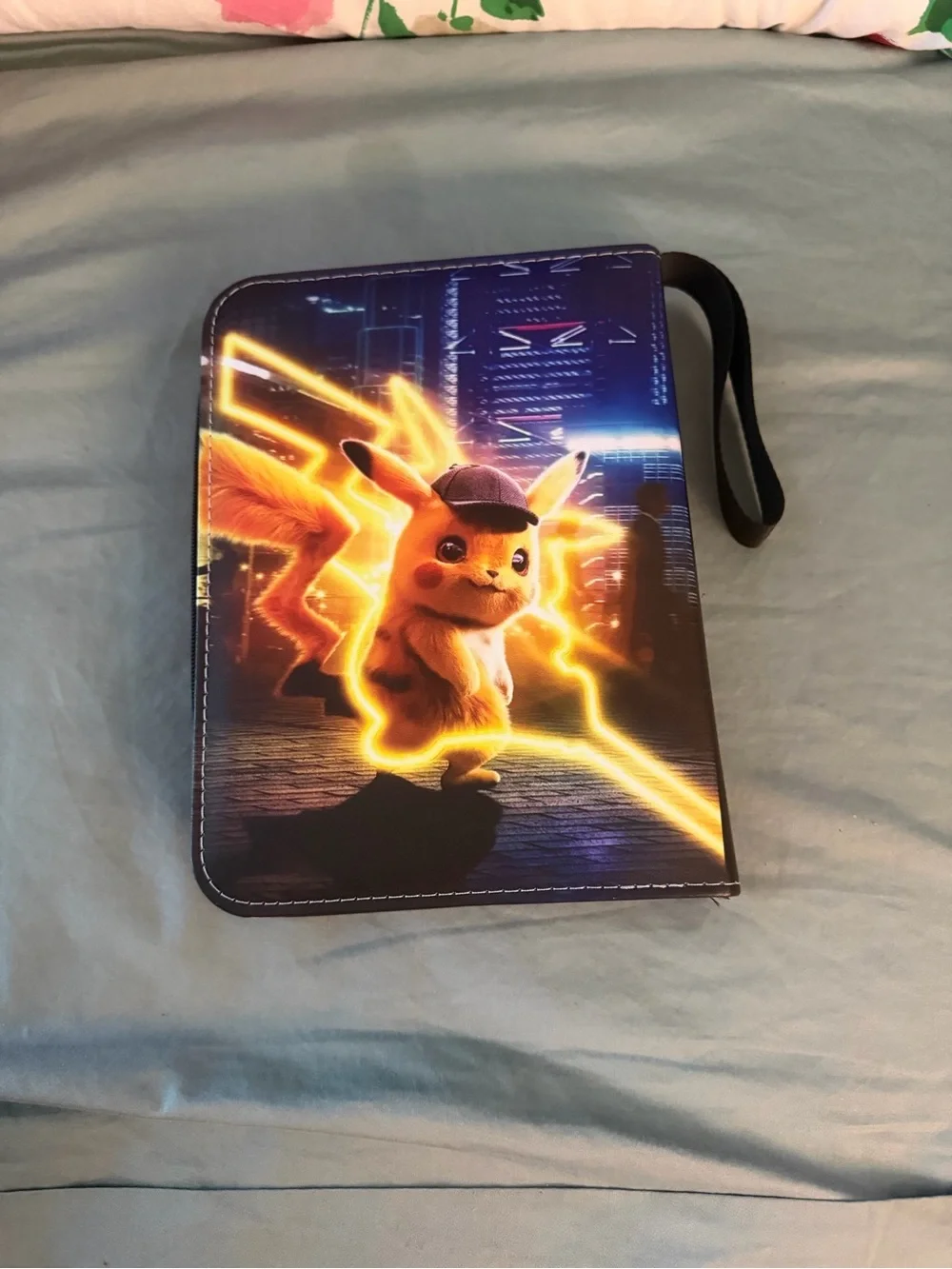 Pokemon Detective Pikachu Zip Up Binder 4 Pocket
